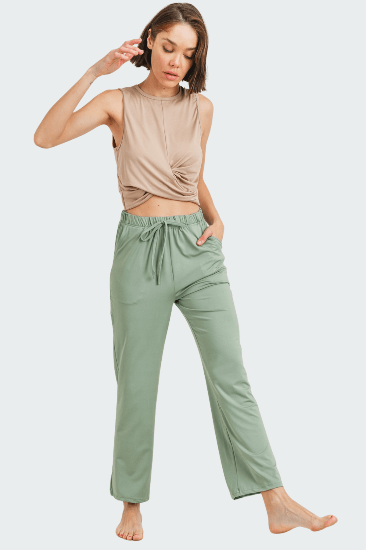 Sleeveless Cropped Twist Top