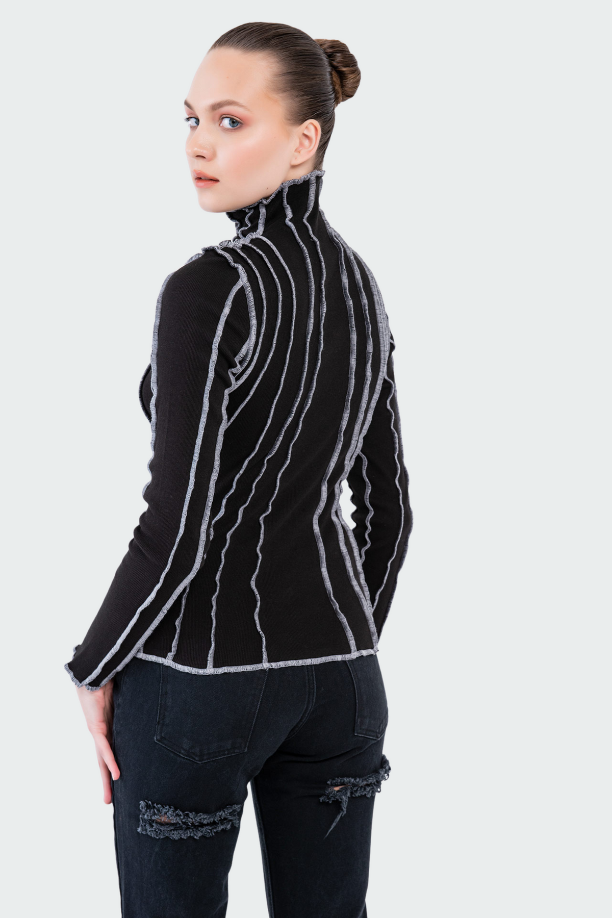 Black contrast-piping mock neck top